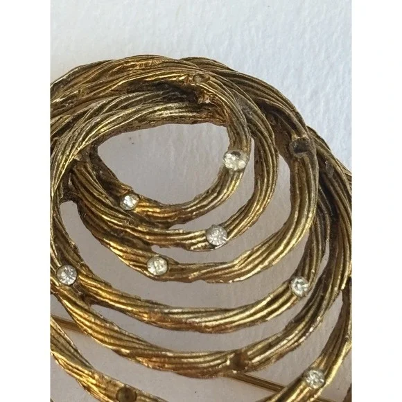 Vintage CAPRI Brooch Costume Jewelry Small Rhinestones (missing a few) Gold Tone - Picture 8 of 11